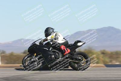 media/Oct-30-2025-Racers Edge (Thu) [[dabbdaf680]]/3-B Group/Session 4 (Turn 9 Side)/